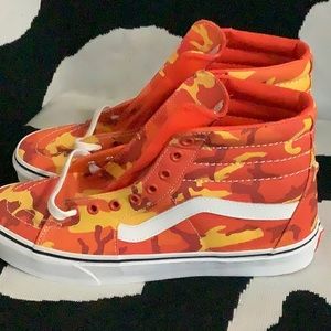Orange camo high top vans Sneakers size 9.5